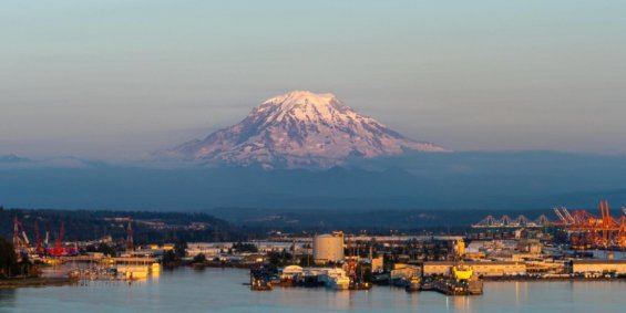 Image of the Tacoma skyline with Mt. Rainier in the background