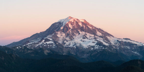 An image of Mt. Rainier at dusk in Tacoma